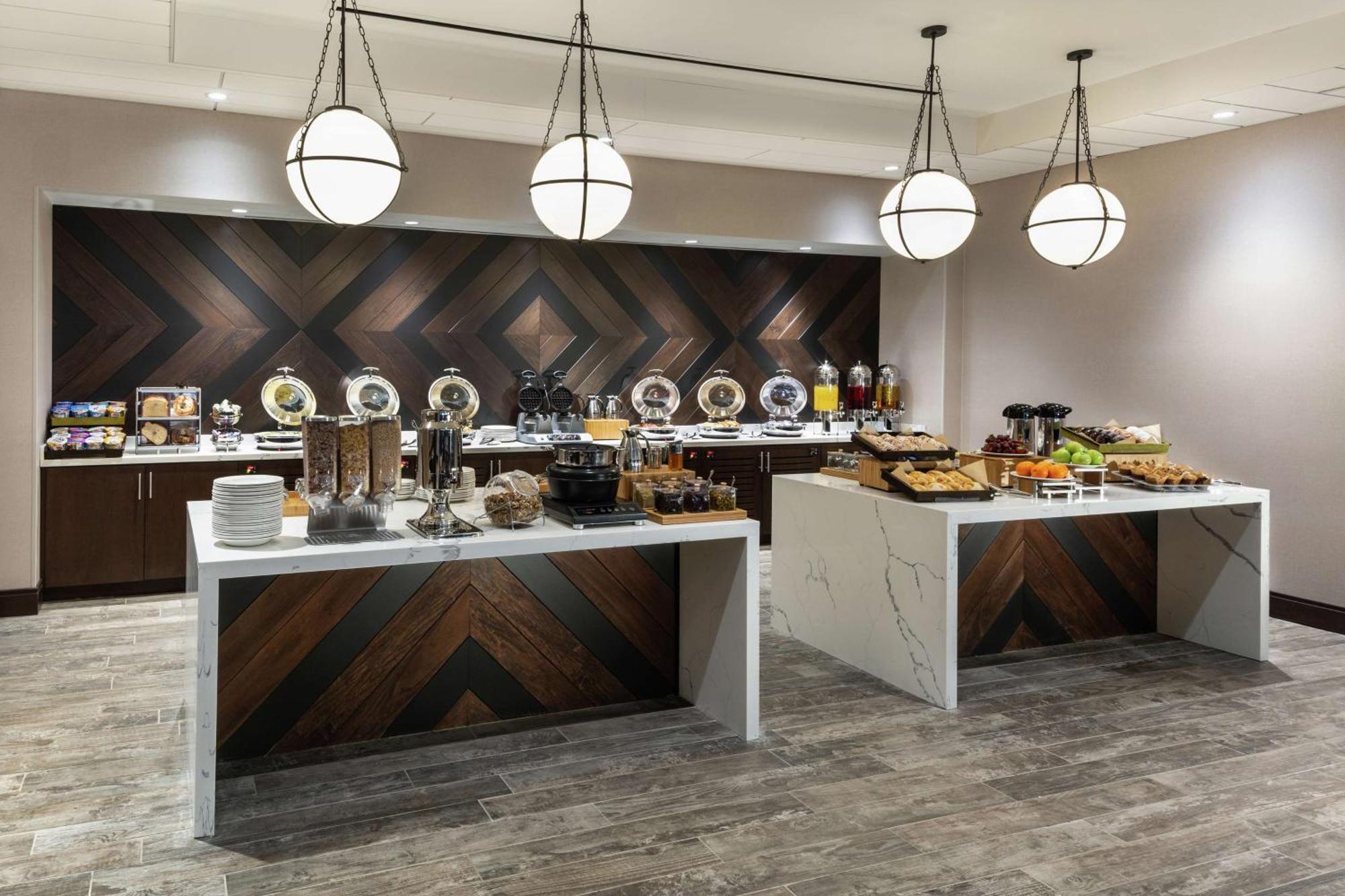 Hotel Doubletree By Hilton Jamestown, Ny 4*