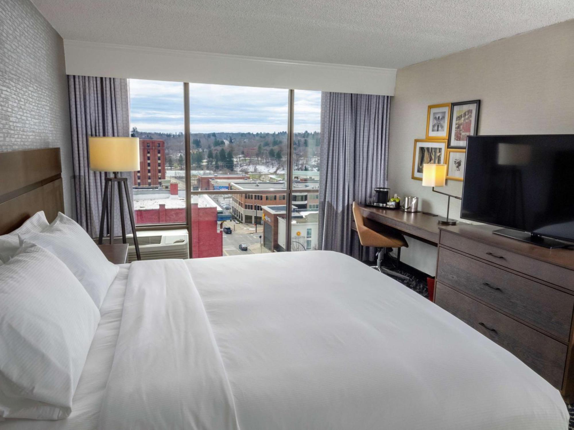 Doubletree By Hilton Jamestown, Ny 4*
