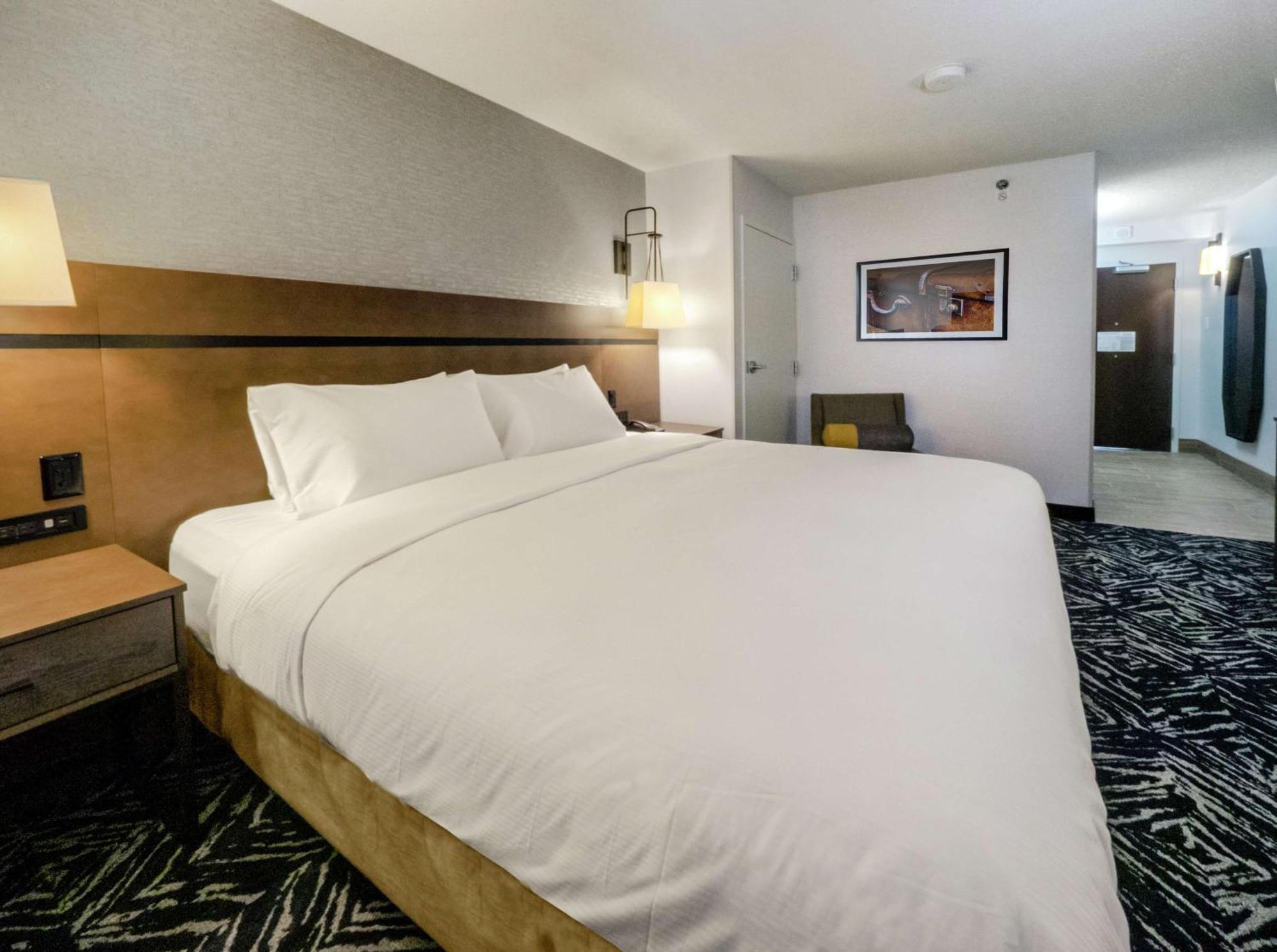 Doubletree By Hilton Jamestown, Ny 4*